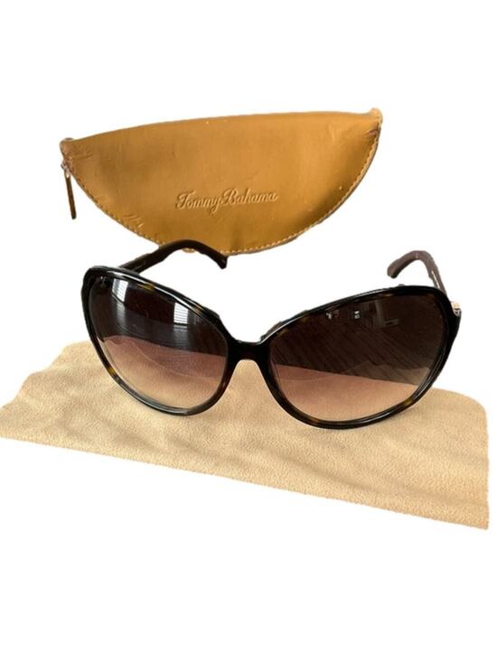 Tommy Bahama Vintage Sunglasses Rose Tortoise Frame main image 12